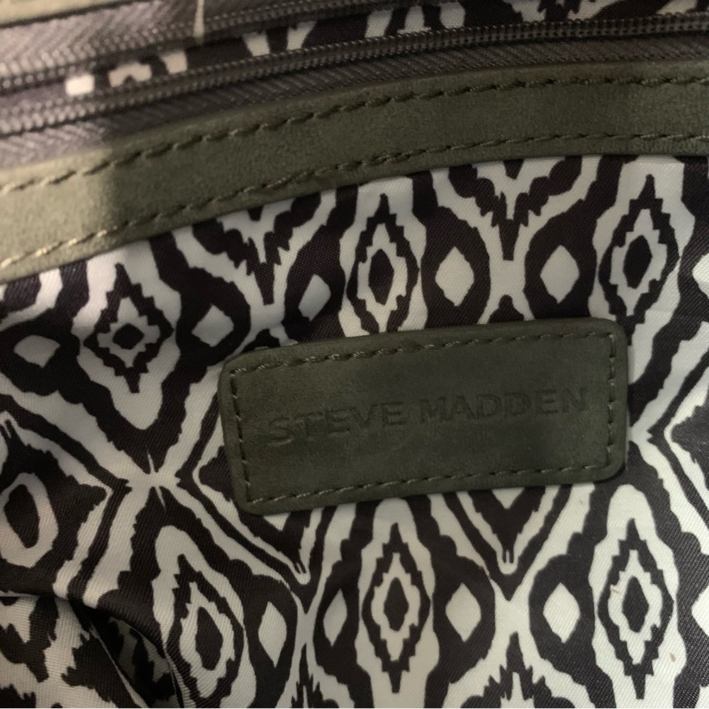 STEVE MADDEN Gray & Blue Crossbody Messenger Bag - Picture 11 of 16
